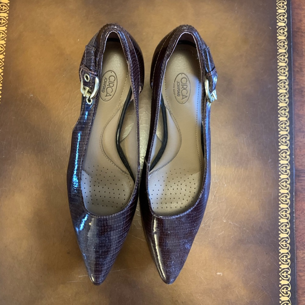 Circa Joan and David - Callalily kitten heels